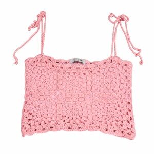 NWT Tic Toc bright pink crochet crop top, size large 💕 
Knit festival blouse 🌸